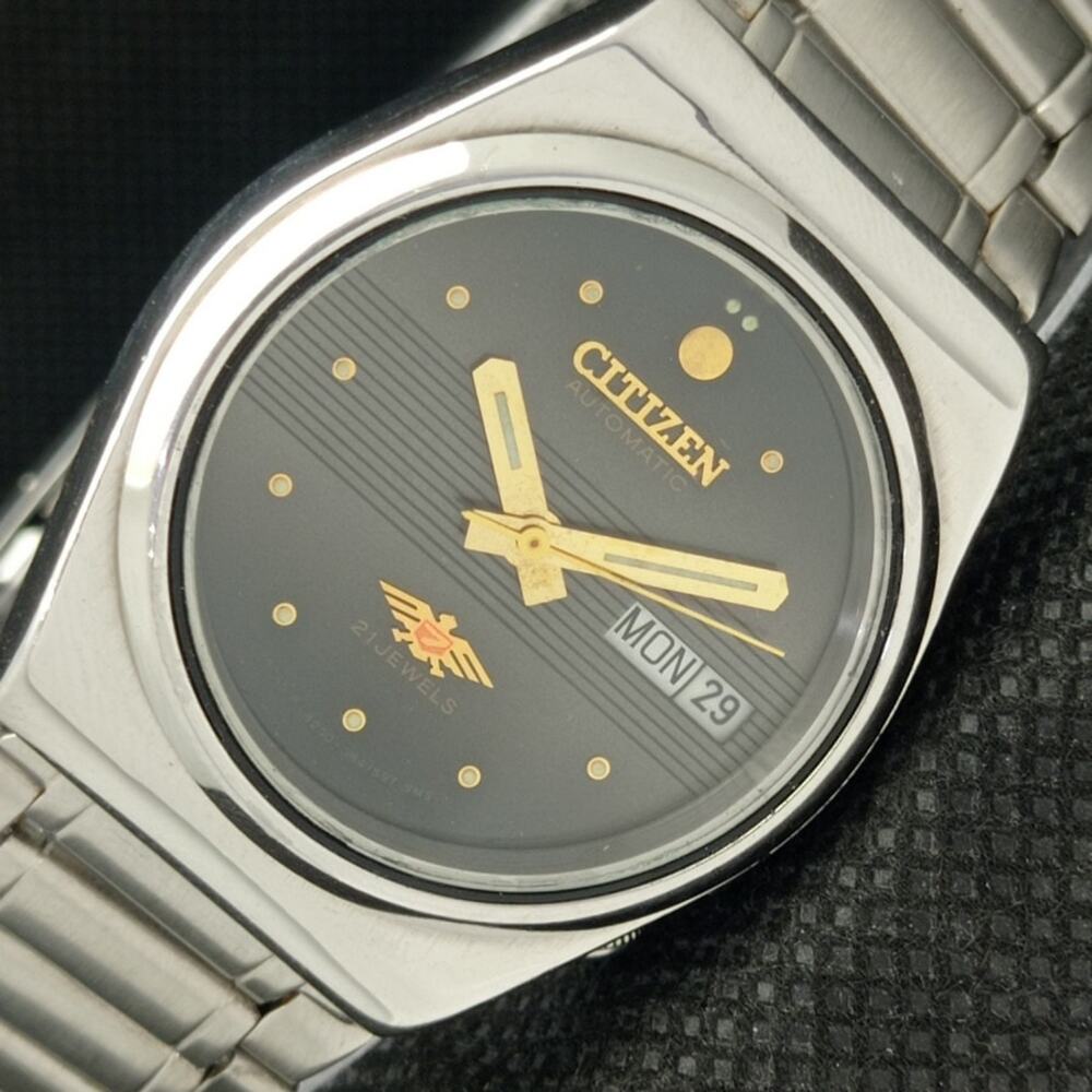 Vintage 1971 Citizen Automatic Mens Silver Watch W/daydate & Gold accents